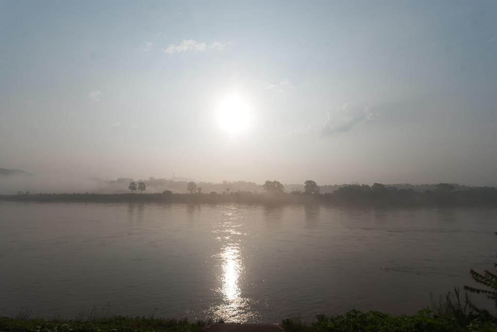 Namkhong Riverside Chiang Khong Bagian luar foto